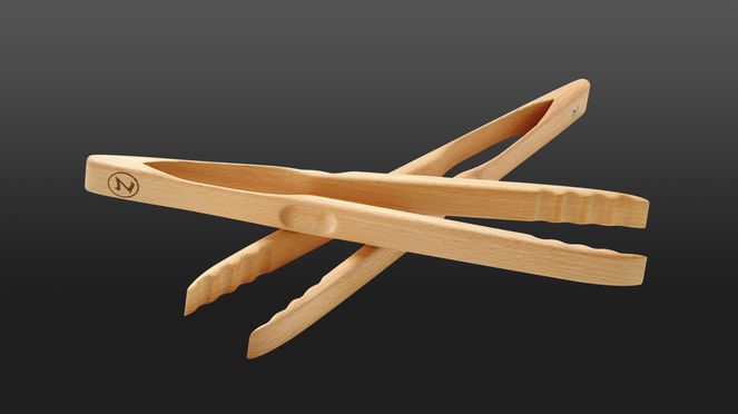 
                    The Zetzsche barbecue tongs is made from noble beech wood