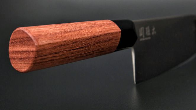 
                    Red Wood Griff des Seki Magoroku Officemesser