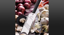 Kitchen utensils, fine slicer