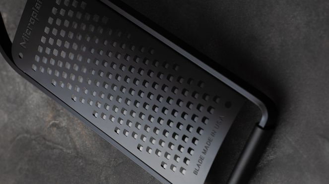 
                    Black sheep coarse grater: blade detail