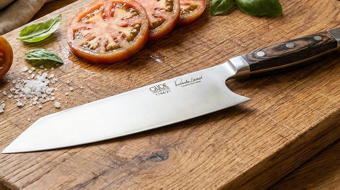 
                    Güde Kiritsuke der Messermanufaktur Güde Solingen