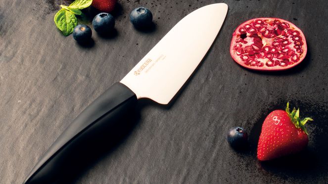 
                    Santoku Chowa besticht mit seiner extremen Schärfe