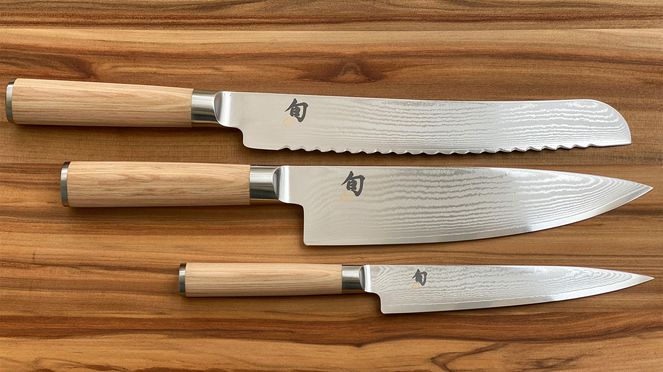 
                    Shun White Allzweckmesser mit Brotmesser und Kochmesser
