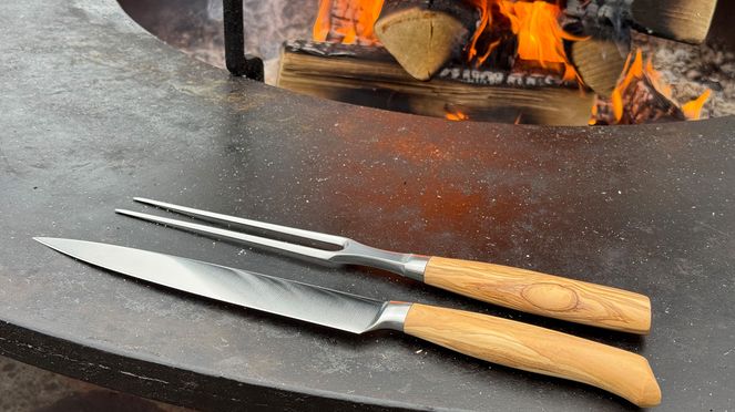 
                    Wok Tranchierset ideal für BBQs