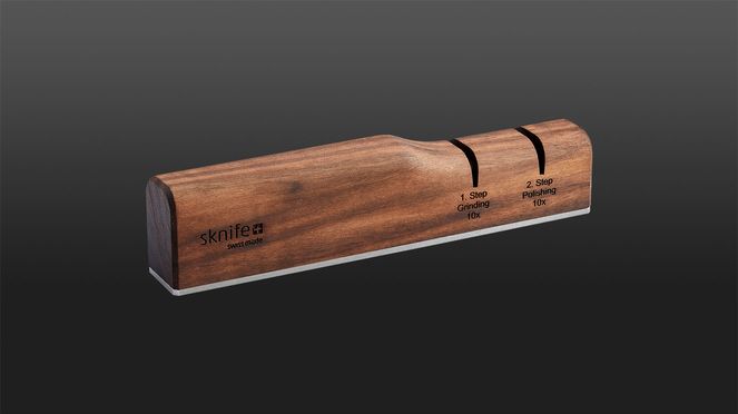 
                    Schleifgerät entwickelt von sknife mit zwei Stufen 800/2000